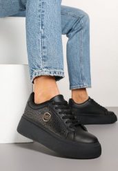Czarne Sneakersy na Platformie Zdobione Ażurową Perforacją i Aplikacją Camioria. Czarne obuwie sportowe damskie Born2be, z jeansu, bez zapięcia. Za 74.99 zł.