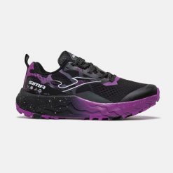 Buty do biegania damskie Joma Sima Lady. Czarne obuwie trekkingowe damskie Joma, z materiału, bez zapięcia. Za 379.99 zł.