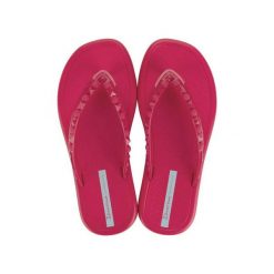 Japonki damskie plażowe Ipanema Meu Sol. Czarne klapki damskie Ipanema, bez wzorów, z materiału, bez obcasa, bez zapięcia. Za 59.00 zł.