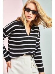 Bianco Lucci Sweter w kolorze czarno-białym rozmiar: onesize. Czarne swetry klasyczne damskie Bianco Lucci, bez kołnierzyka. Za 73.99 zł.