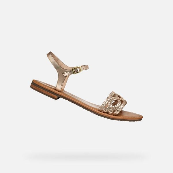 Sandały GEOX D SOZY S Złoty. Żółte sandały damskie Geox, bez wzorów, ze skóry, bez obcasa, bez zapięcia. Za 263.99 zł.