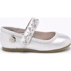 Guess Jeans - Baleriny dziecięce. Szare baleriny dziewczęce Guess Jeans, z jeansu. W wyprzedaży za 199.90 zł.