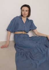 Jasnoniebieska Sukienka Koszulowa z Wiskozą Bufiastymi Rękawami i Plecionym Paskiem Eriflara. Niebieskie sukienki damskie Born2be, w ażurowe wzory, z jeansu, eleganckie, bez ramiączek. Za 169.99 zł.