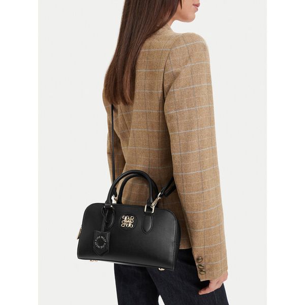 Torebka Nine West. Czarne kuferki damskie Nine West, bez wzorów, bez dodatków. Za 229.99 zł.