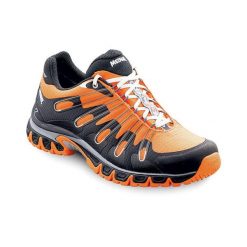 Buty damskie MEINDL XO 8.0 Lady. Brązowe obuwie trekkingowe damskie MEINDL, bez zapięcia. Za 669.00 zł.