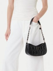 Guess Torebka Aldina HWGG96 63170 Czarny. Czarne torebki klasyczne damskie Guess, ze skóry, bez dodatków. Za 309.99 zł.