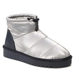 Botki Jenny Fairy. Szare botki damskie Jenny Fairy, bez obcasa, na płaskiej podeszwie, bez zapięcia. Za 69.99 zł.