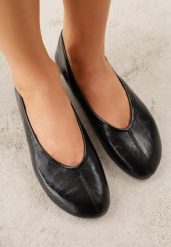 Czarne Gładkie Balerinki Basic z Zaokrąglonym Noskiem Kaleta. Czarne balerinki damskie Renee, bez wzorów, z jeansu. Za 74.99 zł.