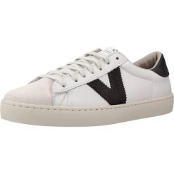Tenisówki Victoria Model 1126142v Kolor Biały. Białe obuwie sportowe damskie Victoria, z tkaniny, bez zapięcia, tenisowe. W wyprzedaży za 254.50 zł.
