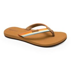 Japonki damskie Rip Curl Freedom Bloom Open Toe. Brązowe klapki damskie RIPCURL, bez wzorów, z otwartym noskiem, bez obcasa, bez zapięcia. Za 97.99 zł.
