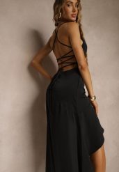 Czarna Sukienka Vices o Rozkloszowanym Kroju z Odkrytymi Plecami i Gorsetowym Wiązaniem Natiere. Czarne sukienki damskie Renee, bez wzorów, eleganckie, bez ramiączek. W wyprzedaży za 119.99 zł.