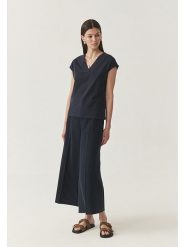 TATUUM Koszulka w kolorze granatowym rozmiar: XL. Niebieskie koszulki damskie TATUUM, xl, bez wzorów, bez kołnierzyka, bez ramiączek. Za 143.56 zł.