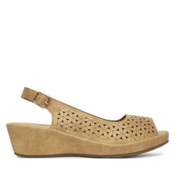Sandały Clara Barson. Brązowe sandały damskie Clara Barson, bez wzorów, bez obcasa, na koturnie, bez zapięcia. Za 119.99 zł.