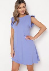 Fioletowa Letnia Sukienka Bawełniana z Falbankami Wokół Ramion Sasare. Fioletowe sukienki damskie Born2be, bez wzorów, z bawełny, bez ramiączek. Za 49.99 zł.