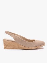Beżowe espadryle na koturnie. Brązowe czółenka damskie Ryłko, bez wzorów, ze skóry, bez obcasa, na koturnie. Za 379.99 zł.