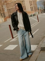 Jeansy wide leg z chustą - niebieski. Niebieskie chusty damskie Reserved, bez wzorów, z bawełny. Za 159.99 zł.