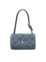 Marc Jacobs Torebka The Quilted Denim Mini 2P5HSH013H03 Niebieski. Niebieskie torebki klasyczne damskie Marc Jacobs, z denimu, bez dodatków. Za 1,499.00 zł.