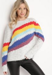 Jasnoszary Sweter z Poprzecznymi Paskami Rentina. Szare swetry klasyczne damskie Born2be, uniwersalny, z jeansu, bez kołnierzyka. Za 139.99 zł.