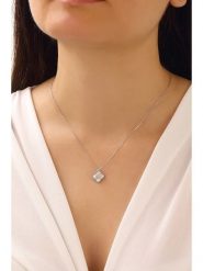 Miu Silver Srebrny naszyjnik z zawieszką - dł. 42 cm rozmiar: onesize. Szare naszyjniki damskie Miu Silver, z cyrkonią, srebrne. Za 86.99 zł.