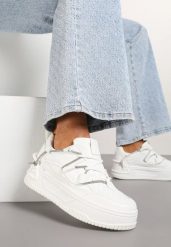 Białe Sneakersy na Grubej Podeszwie Zdobione Cyrkoniami Neothra. Białe obuwie sportowe damskie Born2be, z jeansu, bez zapięcia, trekkingowe. Za 89.99 zł.