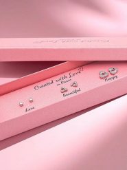 Created with Love 3-częściowy zestaw kolczyków-wkrętek "Pearl" z cyrkoniami rozmiar: onesize. Szare kolczyki damskie Created with Love, z cyrkonią, srebrne. Za 56.99 zł.