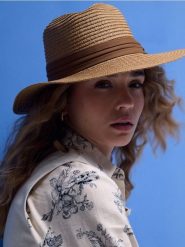 Pleciony kapelusz - beżowy. Brązowe kapelusze damskie Sinsay, bez wzorów. Za 25.99 zł.