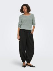 ONLY Sweter w kolorze jasnozielonym rozmiar: M. Zielone swetry klasyczne damskie Only, m, bez kołnierzyka. Za 85.45 zł.