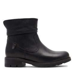 Botki Go Soft. Czarne botki damskie GO SOFT, bez obcasa, na płaskiej podeszwie, bez zapięcia. Za 259.99 zł.