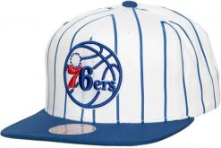 Mitchell & Ness NBA Retro Brooklyn NY Czapka. Białe czapki z daszkiem damskie Mitchell & Ness, bez wzorów, z bawełny. Za 170.99 zł.