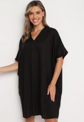 Czarna Bawełniana Sukienka o Pudełkowym Kroju z Dekoltem w Serek Vikonia. Czarne sukienki damskie Born2be, bez wzorów, z bawełny, eleganckie, bez ramiączek. W wyprzedaży za 76.49 zł.