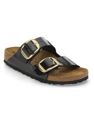 Birkenstock Klapki "Arizona Big Buckle" w kolorze czarnym rozmiar: 40. Czarne klapki damskie Birkenstock, bez wzorów, z otwartym noskiem, bez obcasa, bez zapięcia. Za 404.95 zł.