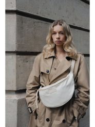 Maison héritage PARIS Saszetka "Rachel" w kolorze beżowym - 34 x 17 cm rozmiar: onesize. Brązowe nerki i saszetki damskie maison héritage PARIS, bez wzorów, z materiału. Za 260.99 zł.