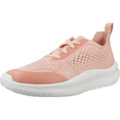 Buty CLARKS 26187100C Pomarańczowy. Brązowe obuwie trekkingowe damskie Clarks, z syntetyku, bez zapięcia. Za 279.99 zł.