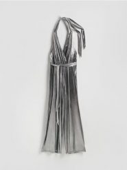 Błyszczący kombinezon z paskiem - srebrny. Szare kombinezony damskie Reserved, l, bez wzorów, z dzianiny, bez kołnierzyka, bez ramiączek. Za 199.99 zł.