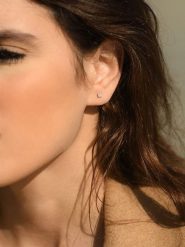 ATELIER DU DIAMANT Złote kolczyki-wkrętki "Single Diamond 0,20" z diamentami rozmiar: onesize. Szare kolczyki damskie ATELIER DU DIAMANT, z diamentem, złote. Za 1,304.99 zł.