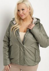 Zielona Kurtka Pikowana z Kapturem Karbia. Zielone kurtki damskie Born2be, plus size, bez wzorów, z kapturem. Za 229.99 zł.