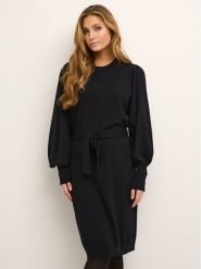 Kaffe Sukienka dzianinowa Kajees 10506961 Czarny Regular Fit. Czarne sukienki damskie Kaffe, bez wzorów, z dzianiny, bez ramiączek. Za 139.99 zł.