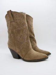 Bellucci Kowbojki w kolorze khaki rozmiar: 36. Brązowe kozaki damskie Bellucci, na zimę, bez obcasa, bez zapięcia. Za 173.99 zł.