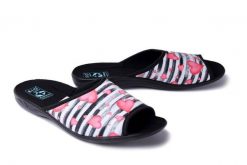 ADANEX SAK1VD SARA 27987 czerwony/czarny, klapki damskie. Czerwone klapki damskie Adanex, bez wzorów, bez obcasa, bez zapięcia. Za 41.99 zł.