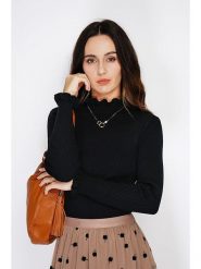 C& Jo Sweter w kolorze czarnym rozmiar: 38. Czarne swetry klasyczne damskie C& Jo, z kaszmiru, bez kołnierzyka. Za 123.82 zł.