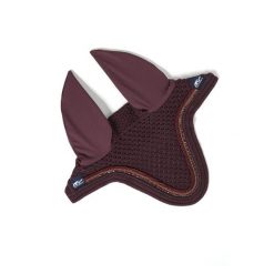 Czapka dla konia Anna Scarpati Zueg 28. Czerwone czapki damskie ANNA SCARPATI, bez wzorów. W wyprzedaży za 326.50 zł.