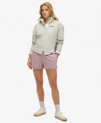 Superdry Sports Tech Racer szorty slim z dzianiny – QUAIL PURPLE. Fioletowe spodenki sportowe damskie Superdry, bez wzorów, z bawełny, na fitness i siłownię. Za 214.65 zł.