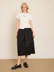 BGN Koszulka w kolorze białym rozmiar: 40. Białe bluzki damskie BGN, bez wzorów, bez kołnierzyka, bez ramiączek. Za 56.99 zł.