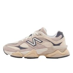 Buty do chodzenia dla dorosłych New Balance 9060 Moonrock Linen. Brązowe obuwie sportowe casual damskie New Balance, bez zapięcia. Za 808.50 zł.