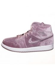 Air Jordan Skórzane sneakersy "1 Mid Velvet'" w kolorze fioletowym rozmiar: 42,5. Różowe obuwie sportowe damskie AIR JORDAN, za kostkę, bez zapięcia. Za 311.85 zł.