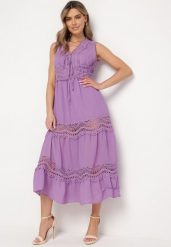 Fioletowa Rozkloszowana Sukienka z Ażurowymi Zdobieniami Maxi Savanlia. Fioletowe sukienki damskie Born2be, z aplikacjami, bez ramiączek. Za 109.99 zł.