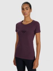 4F T-shirt slim z nadrukiem damski - fioletowy XXL. Fioletowe koszulki sportowe damskie 4F, uniwersalny, bez wzorów, z bawełny, bez ramiączek. W wyprzedaży za 39.99 zł.