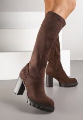 Brązowe Kozaki z Imitacji Zamszu na Obcasie Typu Słupek Rilaresa. Brązowe kozaki damskie Renee, bez obcasa, na obcasie, bez zapięcia. Za 159.99 zł.