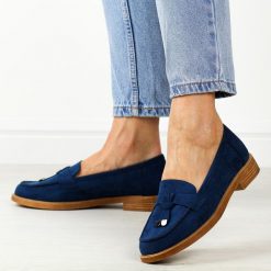 Niebieskie mokasyny damskie Vinceza 58234. Niebieskie mokasyny damskie VINCEZA, na jesień, ze skóry, z okrągłym noskiem, bez obcasa. Za 159.00 zł.